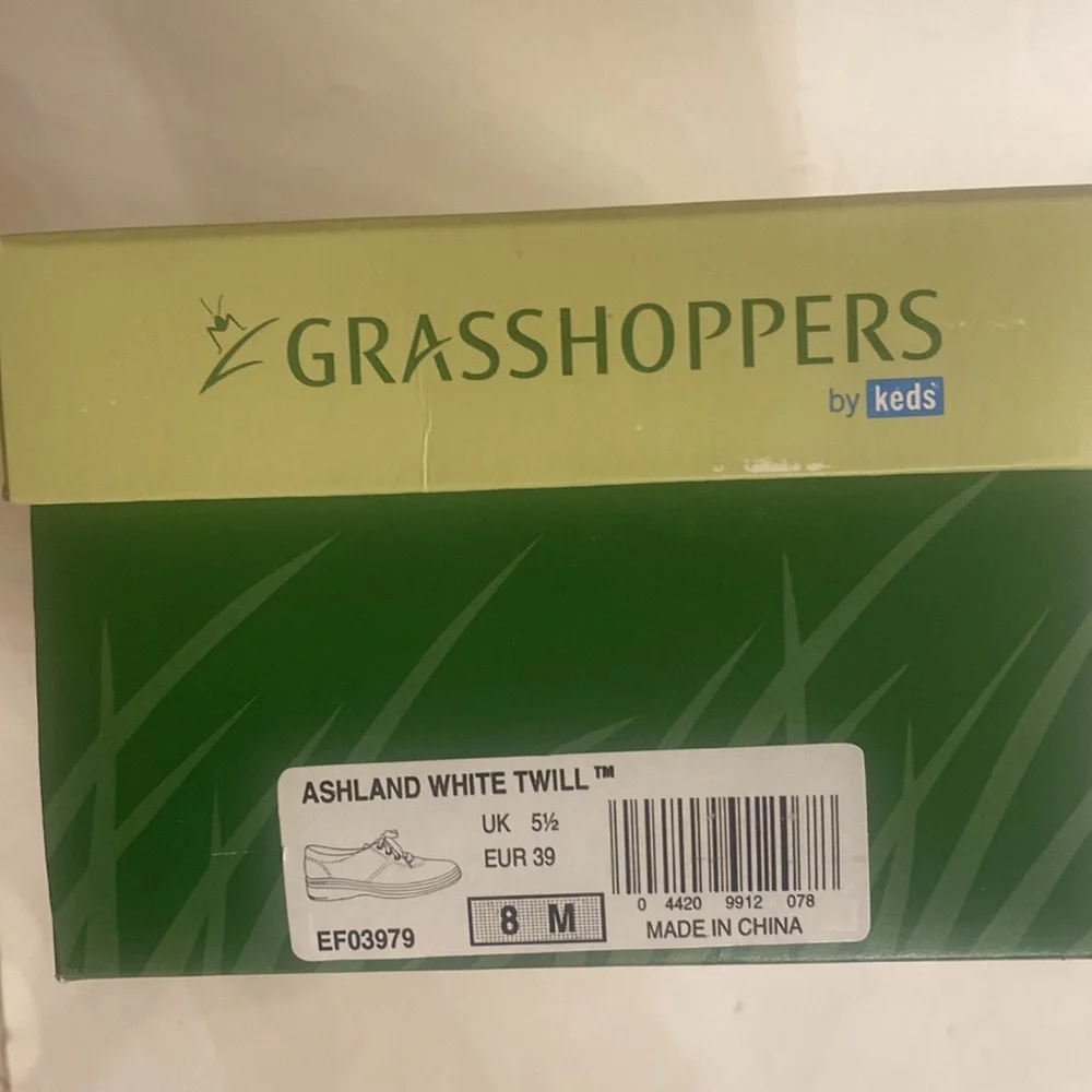 GRASSHOPPERS by KEDS White Cotton Twill Lace Up Sneakers Size 8 EUC lcsr